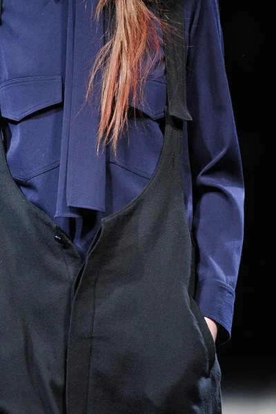 Look 11